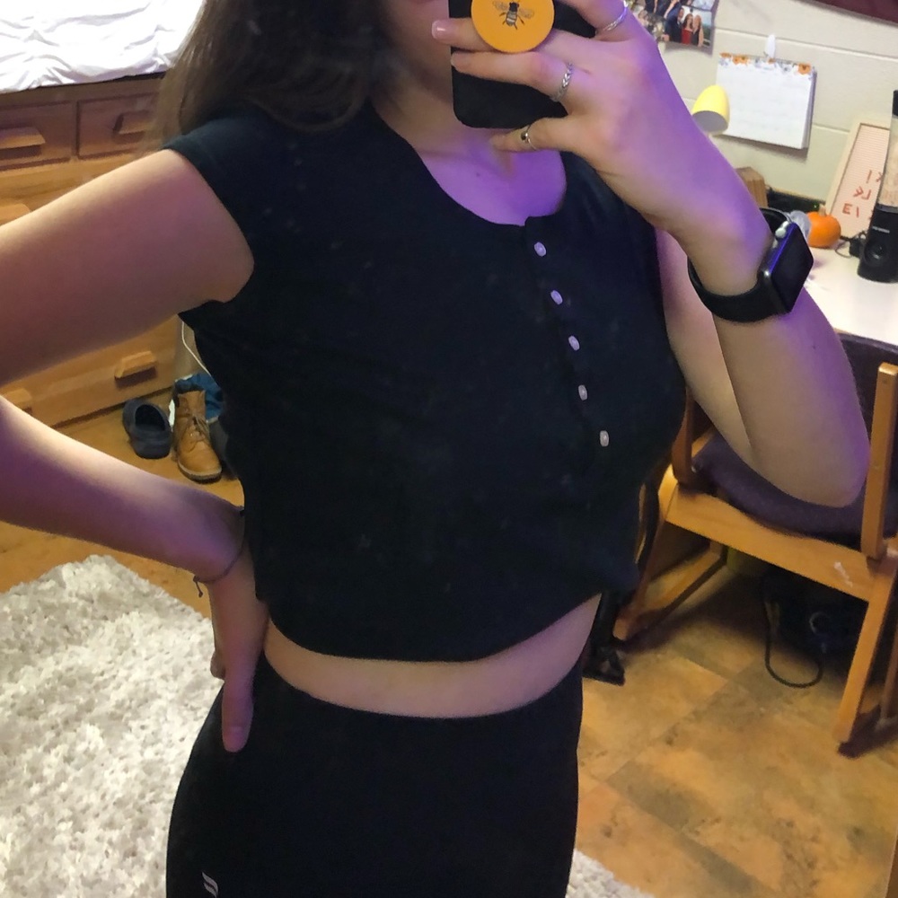 Black cap sleeve t-shirt